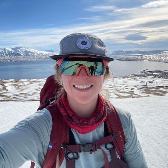 Meet your Posher, Taylor - Picture 1 of 1